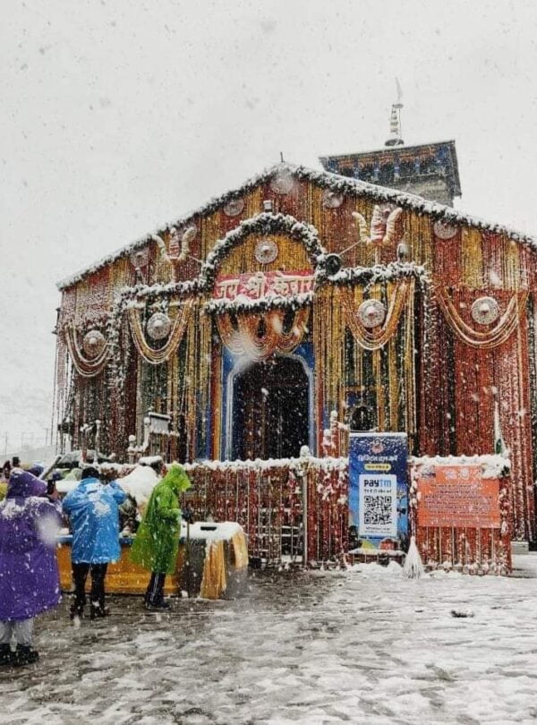 Kedarnath Temple With Yatra manager