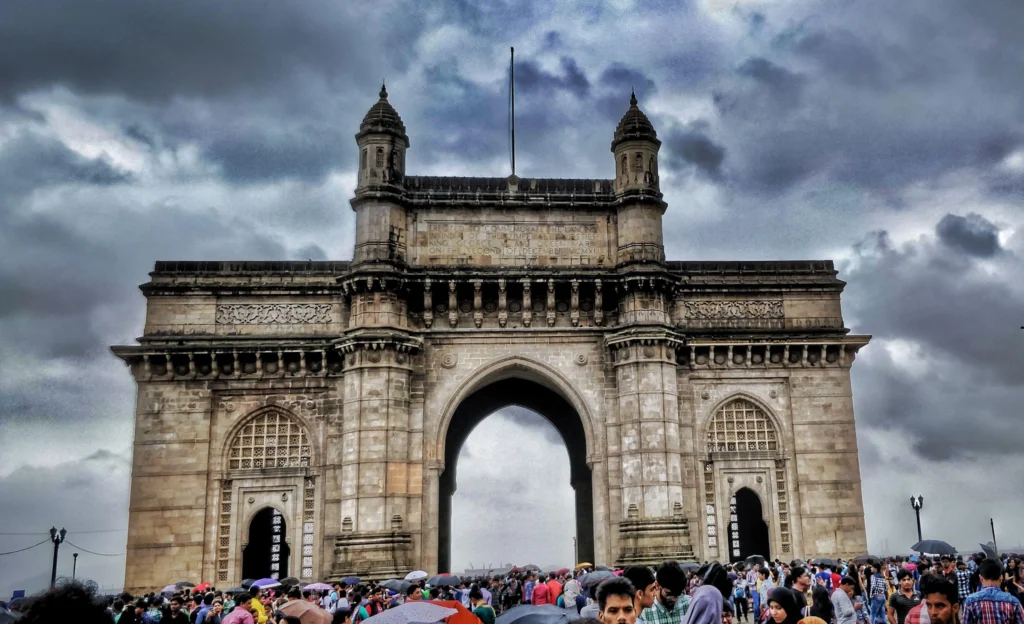 ultimate city tour of Glamorous mumbai